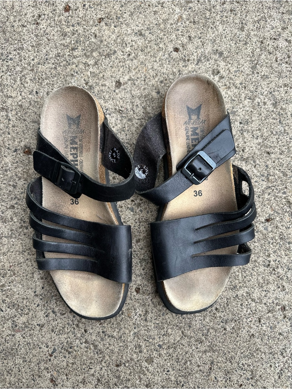 EUC Ladies Mephisto Sandals Size 6